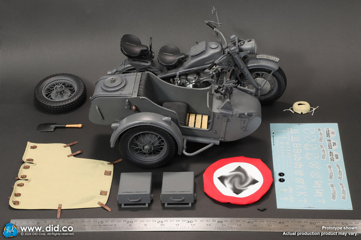 PRE ORDER DID / 3R - E60075G 1/6 WWII German Zündapp KS 750 Motorcycle with Sidecar Grey Version