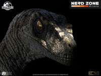 ELITE CREATURE COLLECTIBLES - Jurassic Park 3 Female Velociraptor White Queen Bust 1:1