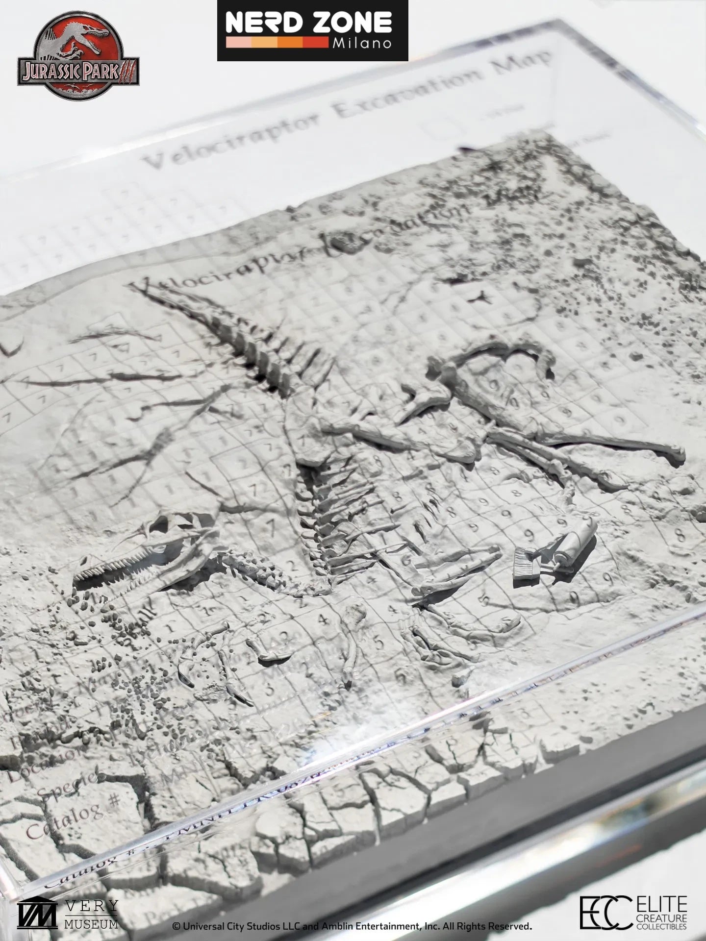 PRE ORDER - ELITE CREATURE COLLECTIBLES - Jurassic Park 3 Velociraptor Excavation Map