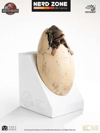 PRE ORDER ELITE CREATURE COLLECTIBLES - Jurassic Park 3 White Queen Egg Hatching