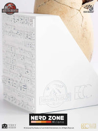 PRE ORDER ELITE CREATURE COLLECTIBLES - Jurassic Park 3 White Queen Egg Hatching