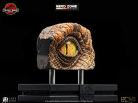PRE ORDER ELITE CREATURE COLLECTIBLES - Jurassic Park The Lost World Male Velociraptor Eye Prop Replica