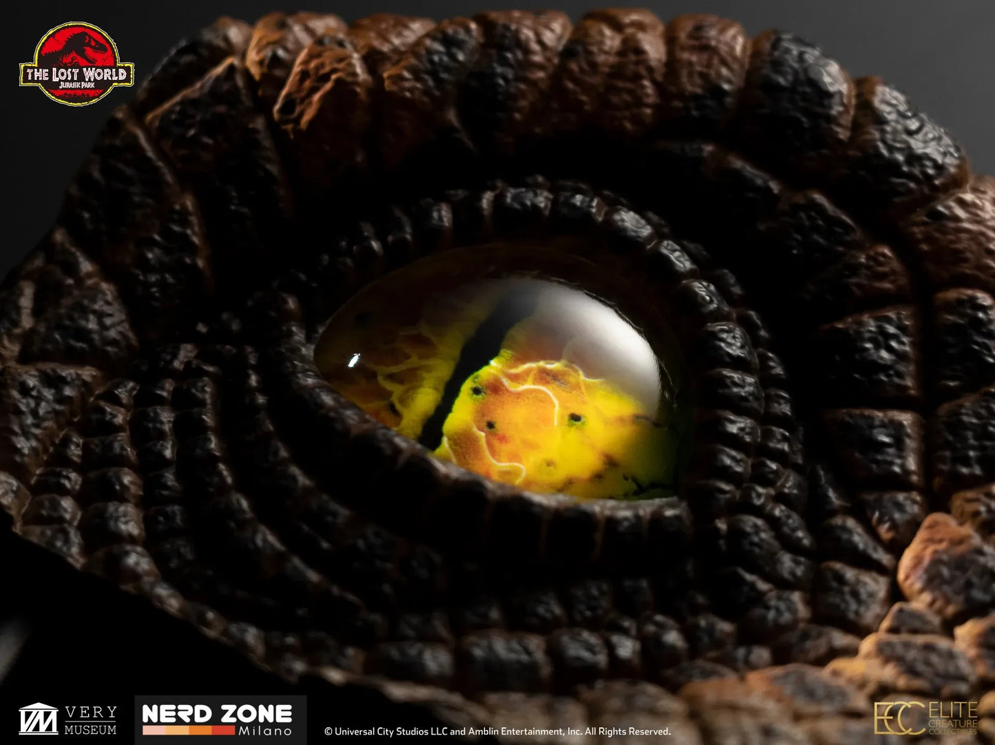 PRE ORDER ELITE CREATURE COLLECTIBLES - Jurassic Park The Lost World Male Velociraptor Eye Prop Replica