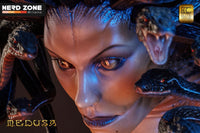 ELITE CREATURE COLLECTIBLES - Medusa Life-Size Bust by Steve Wang 101 cm - Damaged packaging