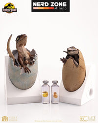 PREORDINE ELITE CREATURE COLLECTIBLES Jurassic Park Replica Bust Velociraptor Hatching Egg 24 cm