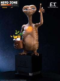 Elite Creature Collectibles – E.T. The Extra-Terrestrial Statue 1/3