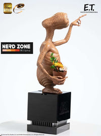Elite Creature Collectibles – E.T. The Extra-Terrestrial Statue 1/3