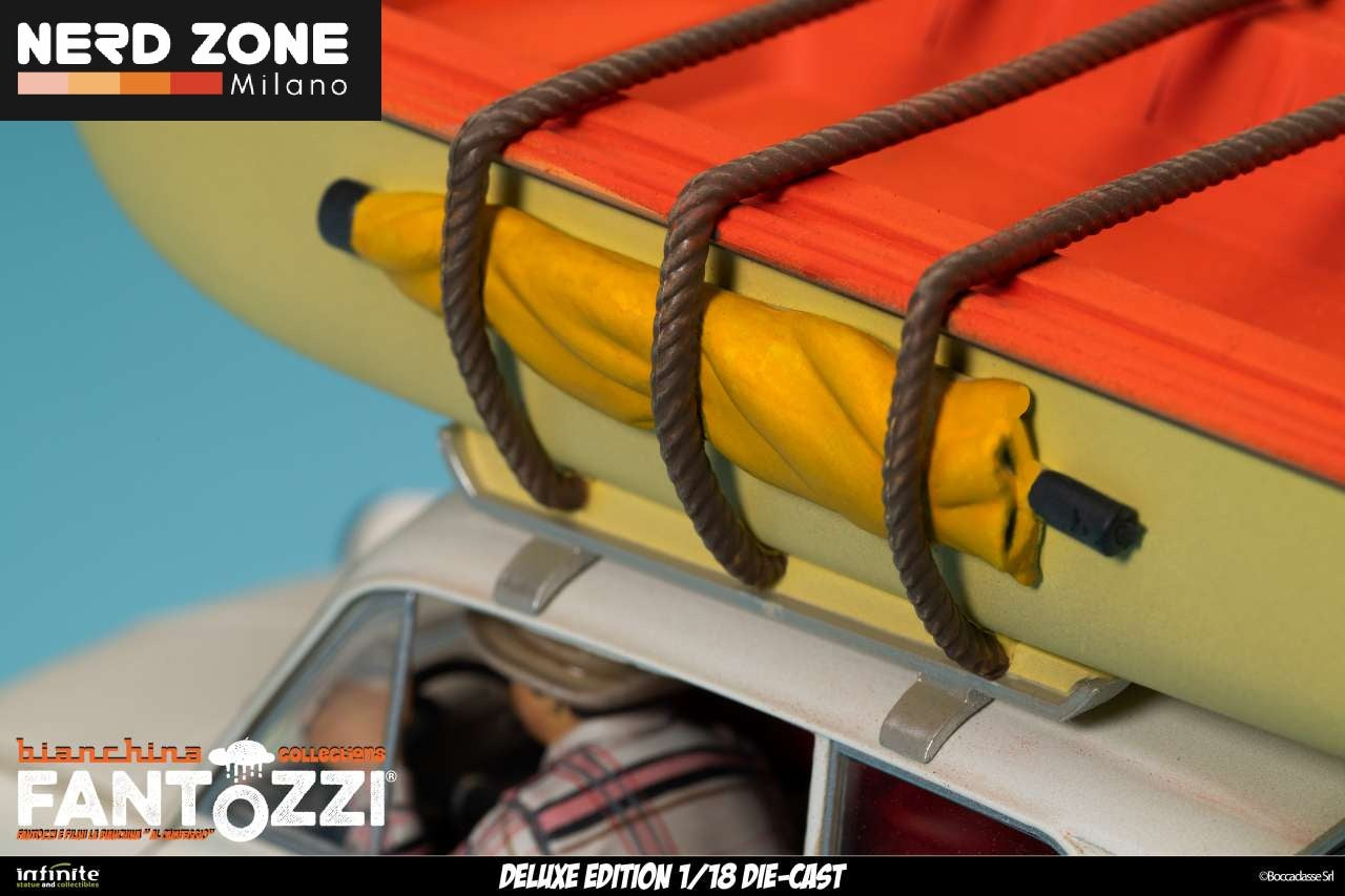 PRE ORDINE - INFINITE STATUE - Fantozzi E Filini La Bianchina Al Campeggio 1/18 Die-Cast Deluxe Edition