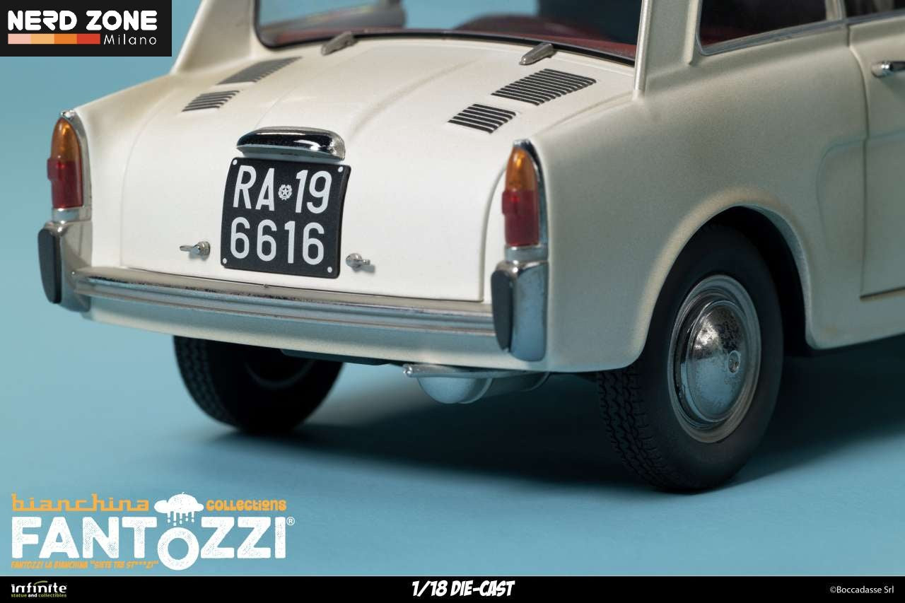 PRE ORDINE - INFINITE STATUE - Fantozzi La Bianchina Siete Tre Stxxxxi 1/18 Die-Cast