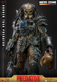 HOT TOYS - Alien vs. Predator Comic Masterpiece Action Figure 1/6 Broken Tusk Predator 35 cm CMS029