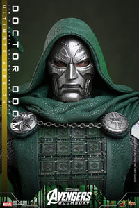 PRE ORDINE HOT TOYS - Avengers: Doomsday Movie Masterpiece Action Figure 1/6 Doctor Doom (Ultimate Version) 31 cm