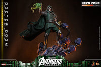 PRE ORDINE HOT TOYS - Avengers: Doomsday Movie Masterpiece Action Figure 1/6 Doctor Doom (Ultimate Version) 31 cm