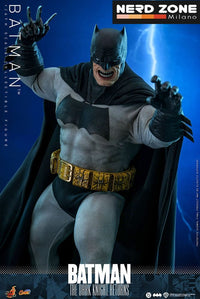 HOT TOYS - Batman: The Dark Knight Returns Comic Masterpiece Action Figure 1/6 Batman 32 cm