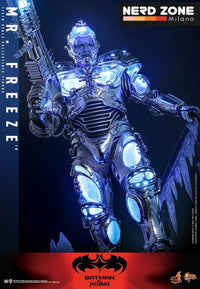 HOT TOYS - Batman & Robin Movie Masterpiece Action Figure 1/6 Mr. Freeze 33 cm - MMS799