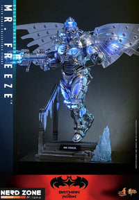 HOT TOYS - Batman & Robin Movie Masterpiece Action Figure 1/6 Mr. Freeze Deluxe Version 33 cm - MMS800