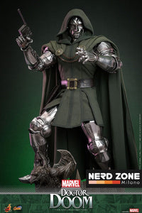 HOT TOYS - Marvel Comic Masterpiece Action Figure 1/6 Doctor Doom 33 cm