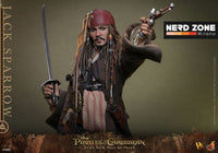 HOT TOYS - Pirates of the Caribbean: Dead Men Tell No Tales - Jack Sparrow - 1:6 Scale Figure DX37