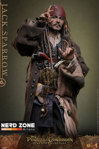 HOT TOYS - Pirates of the Caribbean: Dead Men Tell No Tales - Jack Sparrow - 1:6 Scale Figure DX37