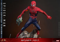 PRE ORDINE - HOT TOYS - Spider-Man Movie Masterpiece Action Figure 1/6 Spider-Man (Battle Damaged Version) 30 cm