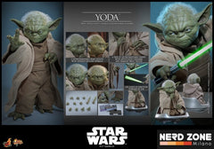 PRE ORDINE - HOT TOYS - Star Wars: Revenge of the Sith Movie Masterpiece Action Figure 1/6 Yoda 14 cm