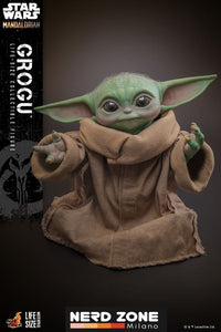 HOT TOYS - Star Wars: The Mandalorian Life-Size Masterpiece Action Figure Grogu 37 cm