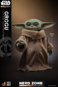 HOT TOYS - Star Wars: The Mandalorian Life-Size Masterpiece Action Figure Grogu 37 cm