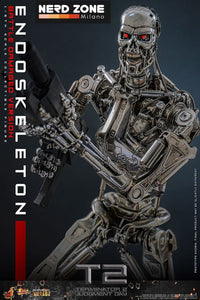 HOT TOYS - Terminator 2: Judgment Day Movie Masterpiece Die-cast Action Figure 1/6 Endoskeleton (Battle Damaged Version) 31 cm MMS840D77