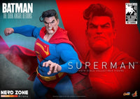 PRE ORDINE - HOT TOYS Batman: The Dark Knight Returns Comic Masterpiece Action Figure 1/6 Superman 34 cm