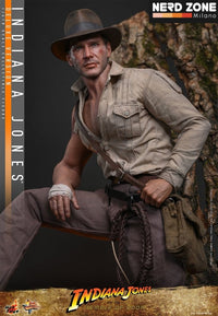 PRE ORDINE - HOT TOYS - Indiana Jones Movie Masterpiece Action Figure 1/6 Indiana Jones (Deluxe Version) 30 cm