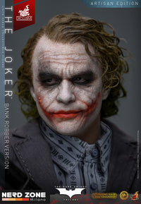 PRE ORDINE HOT TOYS The Dark Knight DX Action Figure 1/6 The Joker (Bank Robber Version) (Artisan Edition) 30 cm