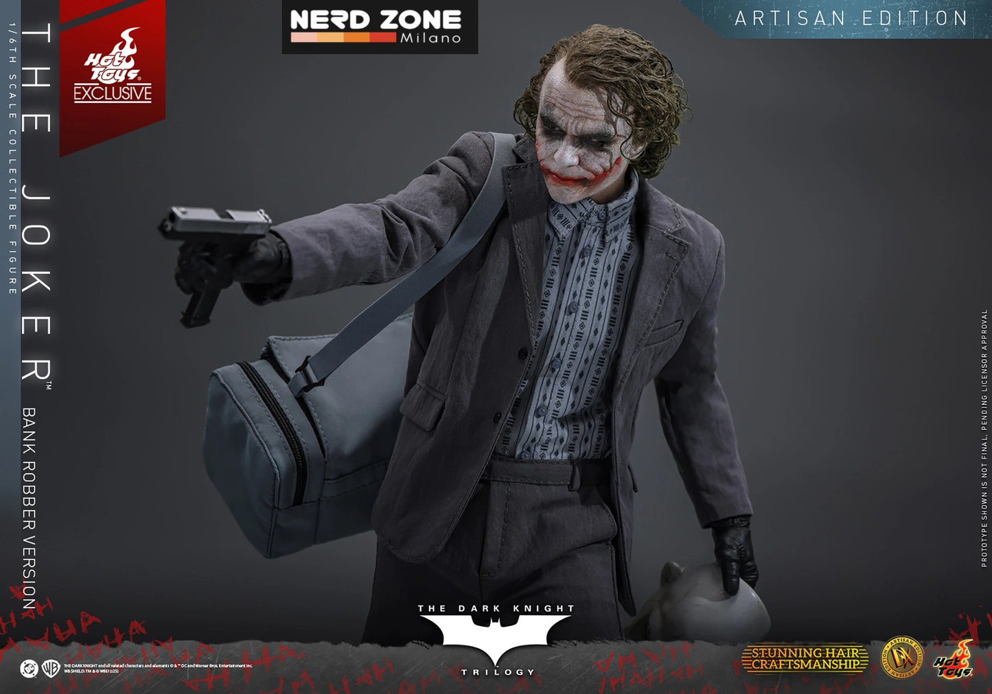 PRE ORDINE HOT TOYS The Dark Knight DX Action Figure 1/6 The Joker (Bank Robber Version) (Artisan Edition) 30 cm