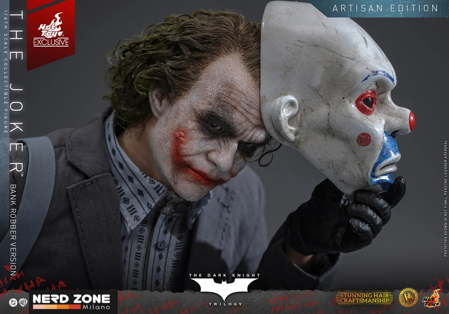PRE ORDINE HOT TOYS The Dark Knight DX Action Figure 1/6 The Joker (Bank Robber Version) (Artisan Edition) 30 cm
