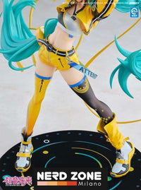 PRE ORDINE - KAIYODO - Hatsune Miku 17th Anniversary Ver. 1/7 Scale Figure