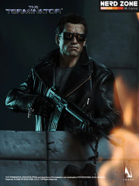 PRE ORDINE - INART - The Terminator: T-800 1/6 Collectible Figure