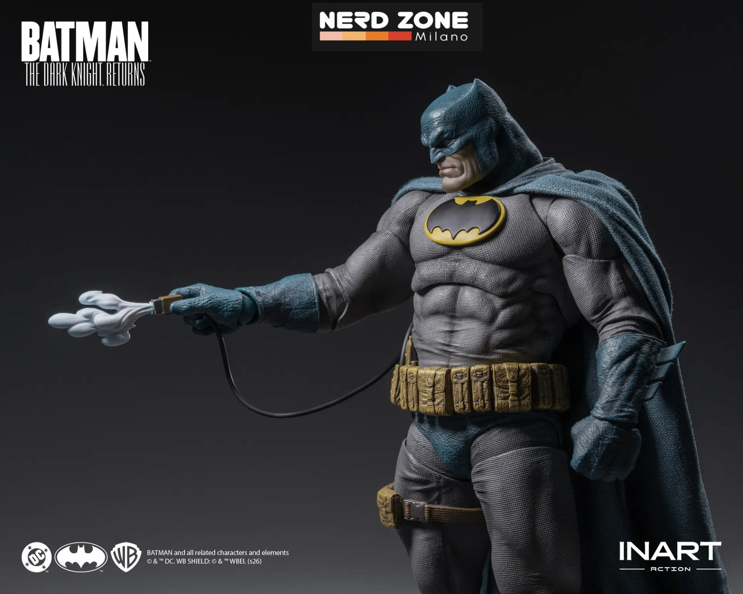 PRE ORDINE - INART Batman The Dark Knight Returns Blue Suit 1/12 Action Figure