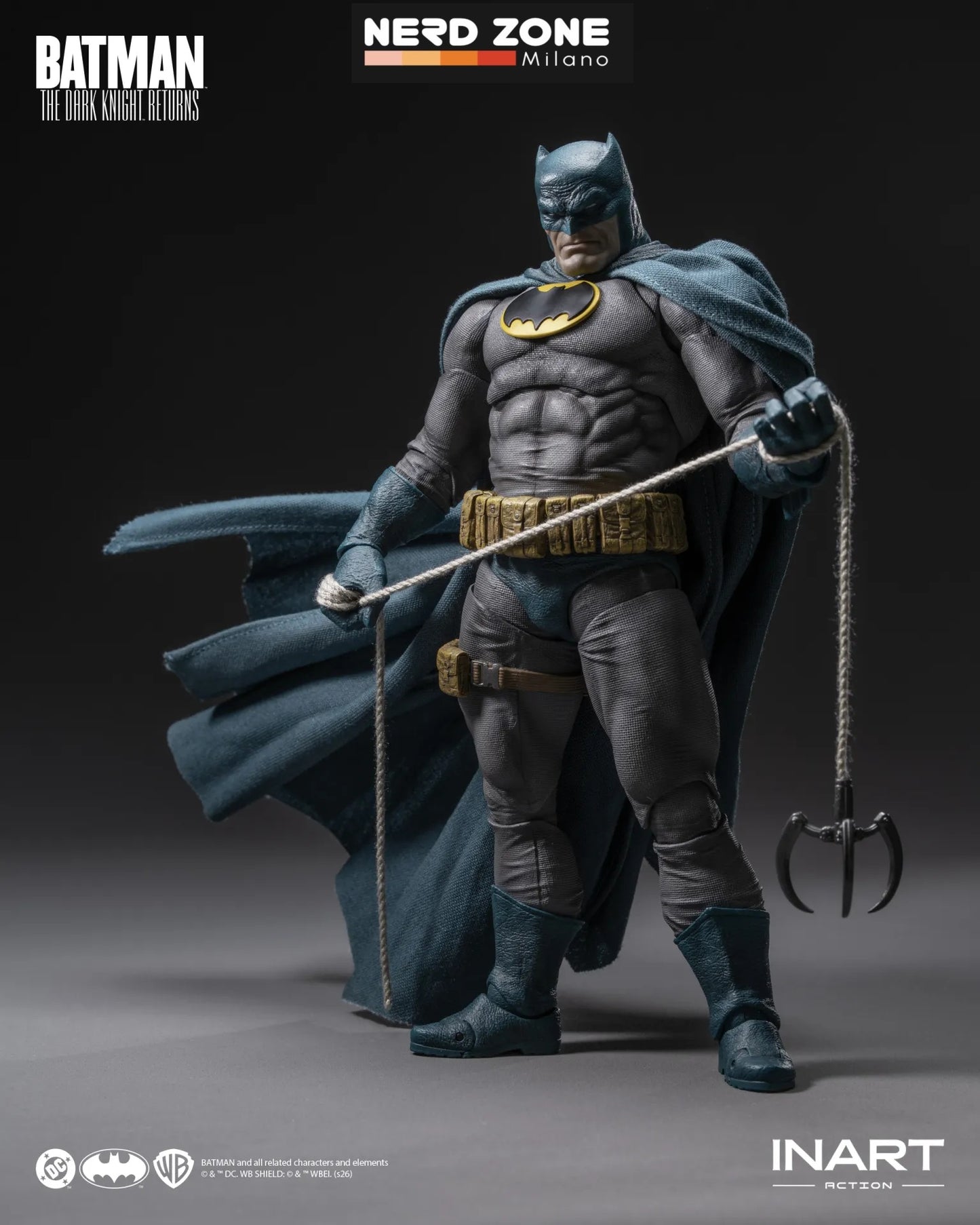 PRE ORDINE - INART Batman The Dark Knight Returns Blue Suit 1/12 Action Figure