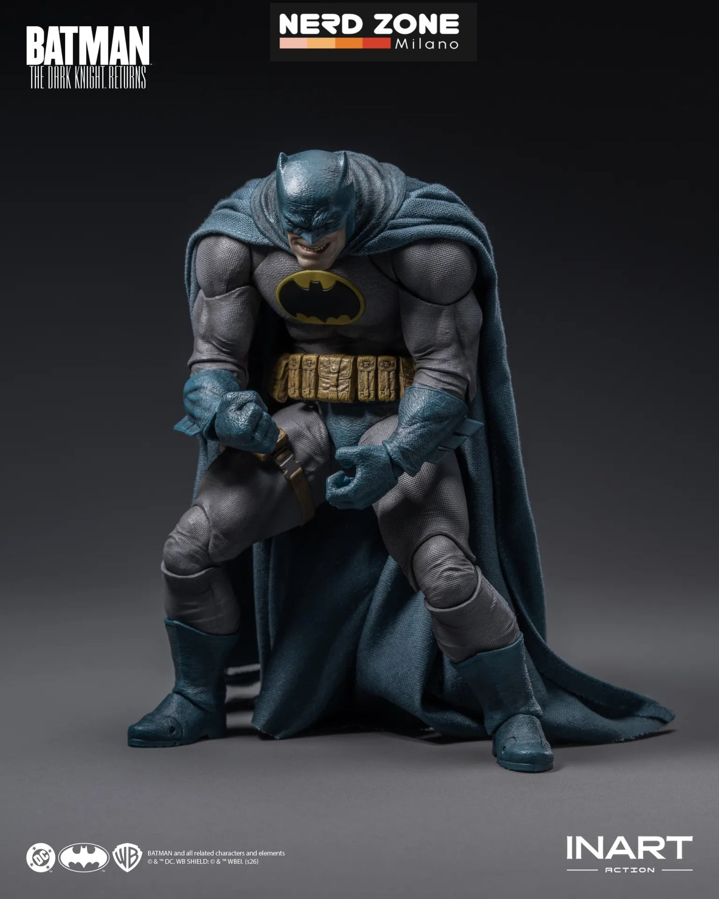 PRE ORDINE - INART Batman The Dark Knight Returns Blue Suit 1/12 Action Figure