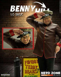 INFINITE STATUE - Benny Hill 1/6 Statue