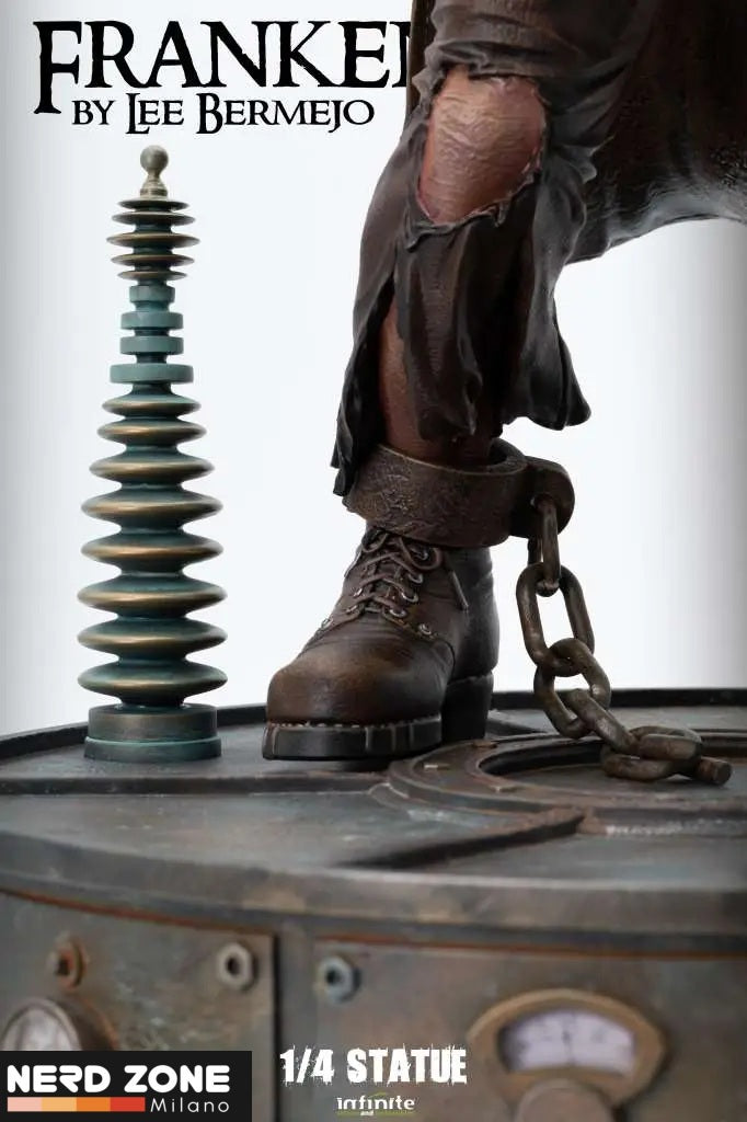 PRE ORDINE INFINITE STATUE - Frankenstein By Lee Bermejo 1/4 Statue