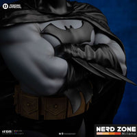 IRON STUDIOS - Batman Dc Trinity Legacy Replica 1/4 statue
