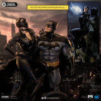 IRON STUDIOS - DC COMICS - Batman & Catwoman 1/6 diorama 52 cm
