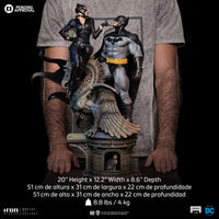 IRON STUDIOS - DC COMICS - Batman & Catwoman 1/6 diorama 52 cm