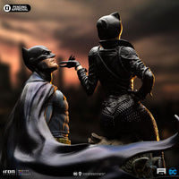 IRON STUDIOS - DC COMICS - Batman & Catwoman 1/6 diorama 52 cm