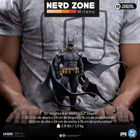 PRE ORDINE - IRON STUDIOS - DC Comics Art Scale Statue 1/10 Batman Absolute 26 cm