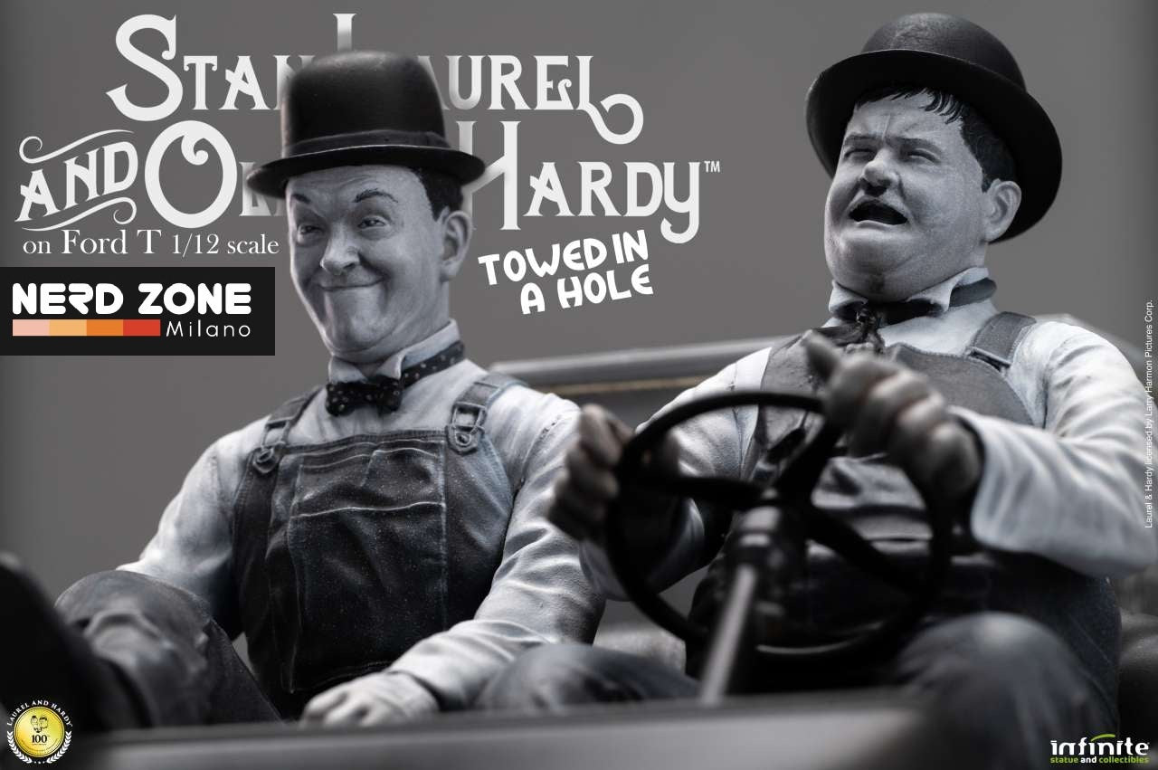 INFINITE STATUE - Laurel & Hardy Towed In A Hole Ford T 1/12 Scale