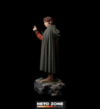 MUCKLE MANNEQUINS - Lord of the Rings Life-Size Statue Frodo 152 cm