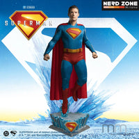 MUCKLE MANNEQUINS - Superman 2025 Life-Size Statue Superman 246 cm