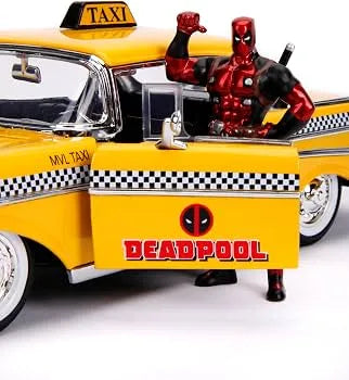 PRE ORDINE - JADA TOYS - Marvel Deadpool 1975 Chevrolet Yellow Taxi Bel Air & Deadpool 1/24 Die-cast Model