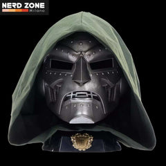 HASBRO - Marvel Legends Doctor Doom Helmet Replica