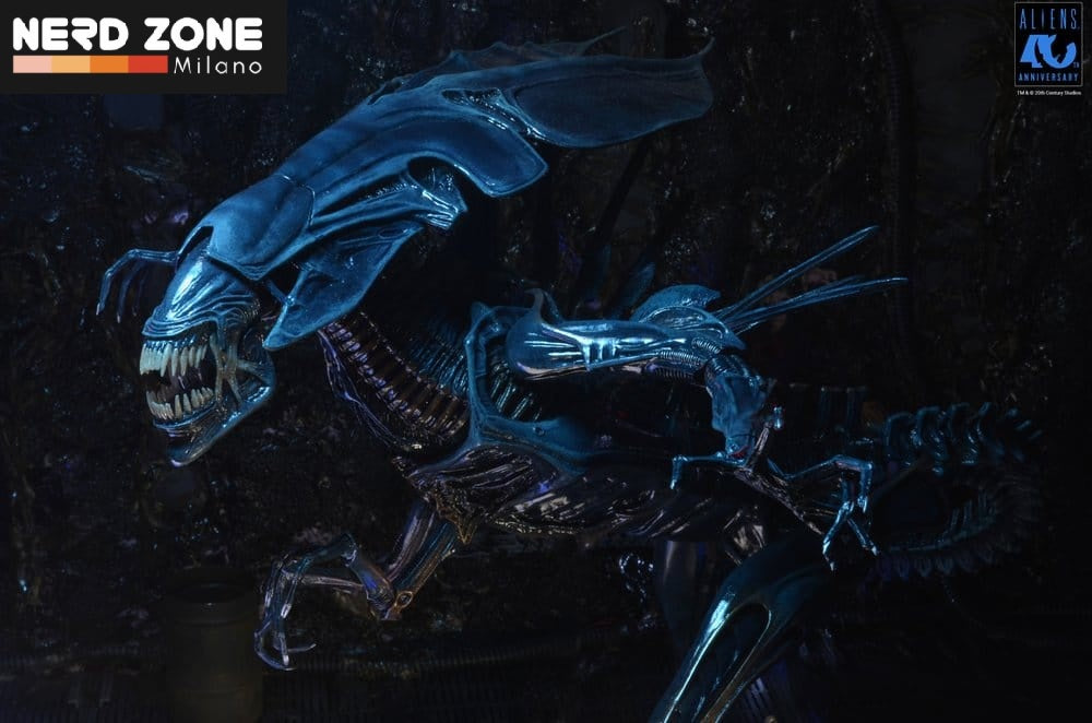 PRE ORDINE - NECA - Aliens Ultra Deluxe Action Figure Alien Queen (40th Anniversary) 38 cm